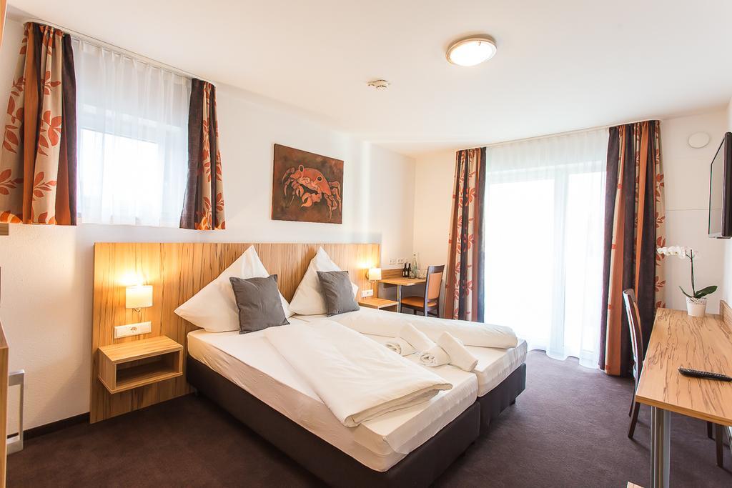 Schaefer Boardinghouse Aparthotel Gröbenzell Kültér fotó