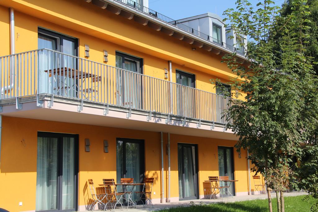Schaefer Boardinghouse Aparthotel Gröbenzell Kültér fotó